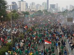 Demo Di Dpr Hari Ini Tentang Apa